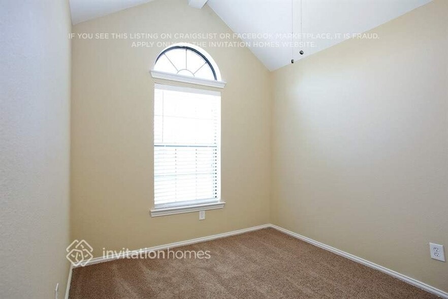 Building Photo - 8809 Clearlake Dr