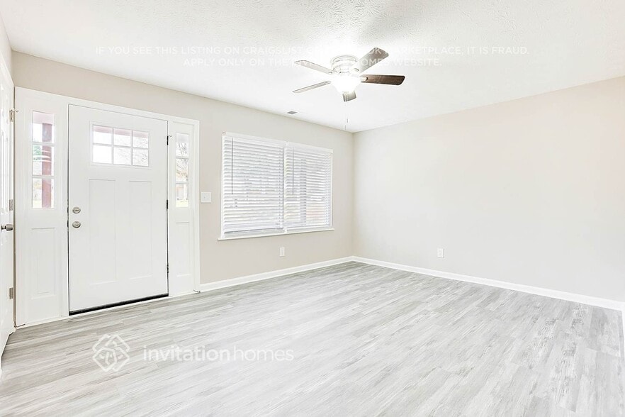 Building Photo - 3197 Delhi Dr