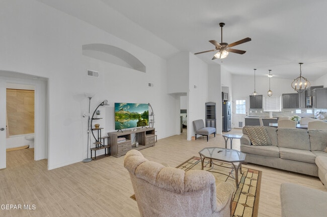 Building Photo - 14800 Sam Garcia Ave