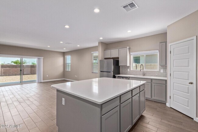 Building Photo - 36640 N Asturian Vly Wy