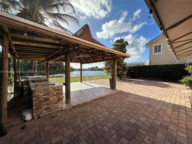 Building Photo - 27866 SW 142nd Ave