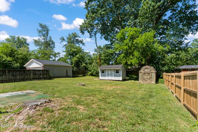 Building Photo - 8238 Virginia Rd
