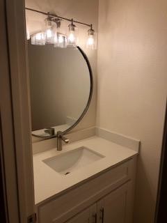 Powder Room - 2763 Caminito San Marino