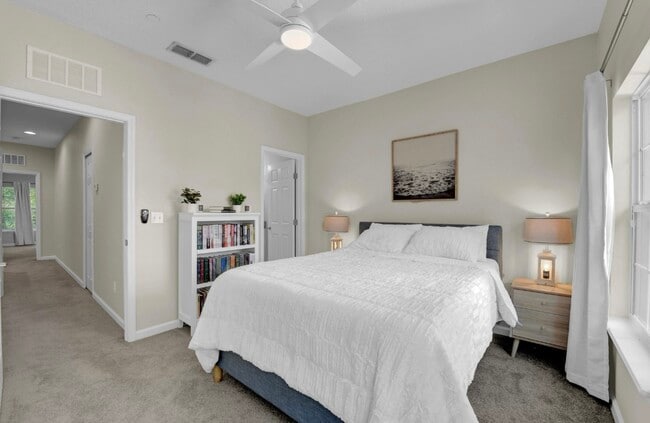 Building Photo - 11287 Estancia Villa Cir