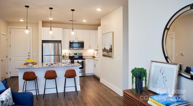 Building Photo - 4101 Glenloch Cir