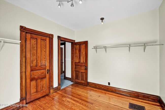 Building Photo - 1315 Highland Ave