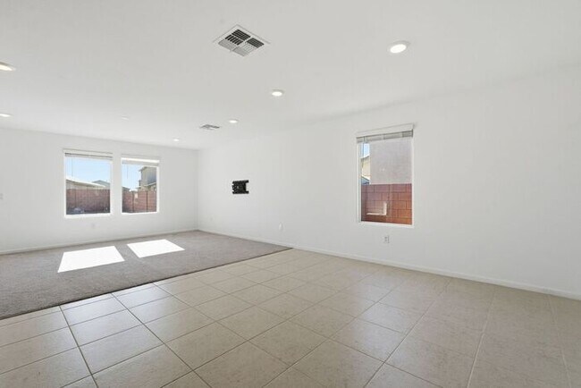 Building Photo - 8394 S Clara Roberts Wy