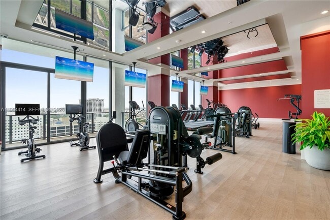 Building Photo - 11 NE 6th St