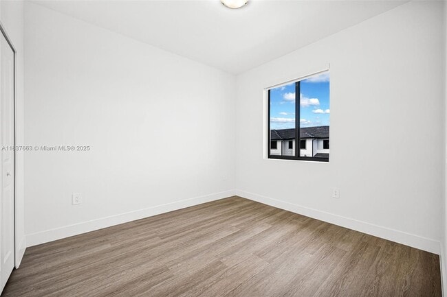 Building Photo - 34532 SW 191st Ave