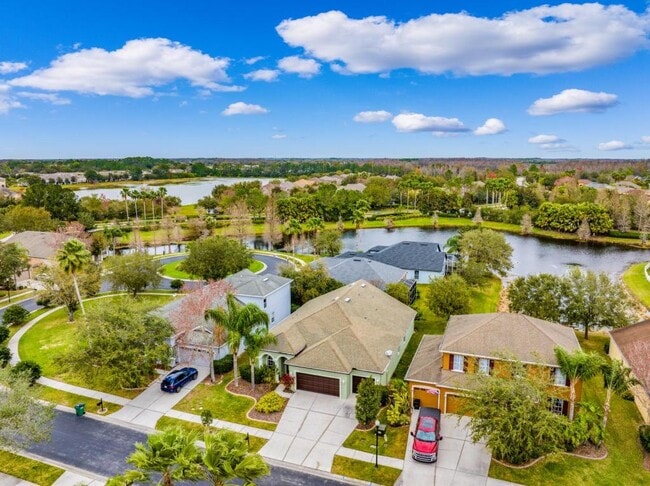 Building Photo - 27211 Fern Glade Ct