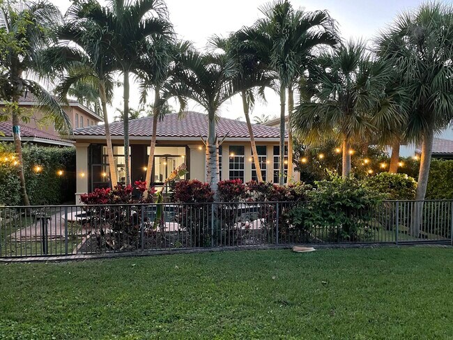 Building Photo - 8240 NW 105th Ln