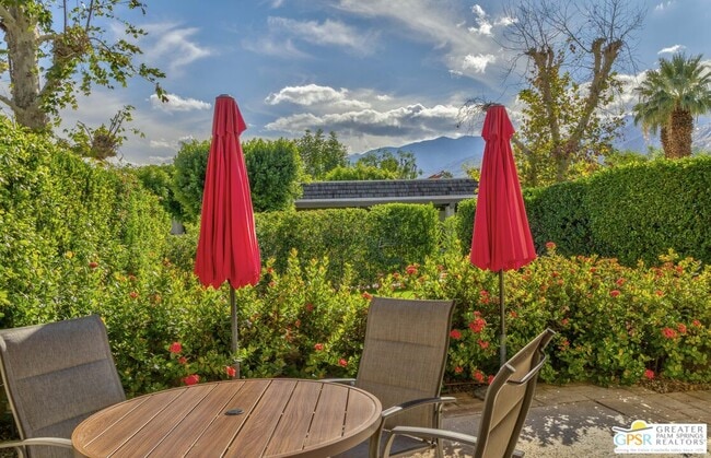 Building Photo - 1183 Tiffany Cir N