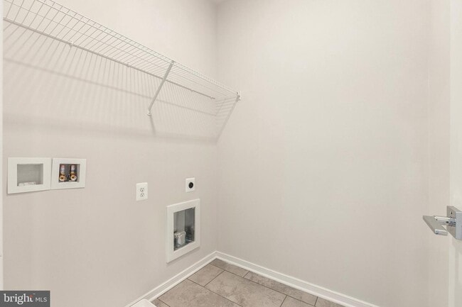 Building Photo - 23142 Horseshoe Trl Sq