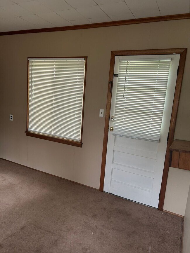 Building Photo - 1 bed 1 bath, 844 square foot home located in West Lafayette