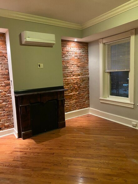 Building Photo - 4243 Ridge Ave