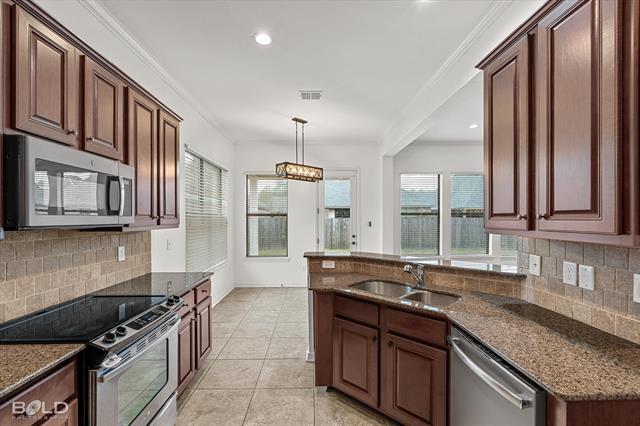 Building Photo - 1124 Crystal Creek Dr