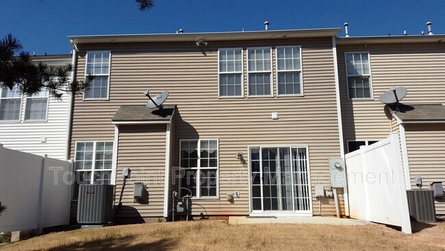 Building Photo - 9043 Mcalwaine Preserve Ave