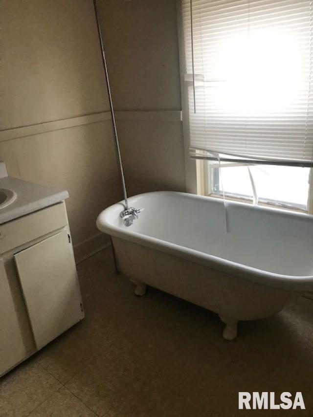 Building Photo - 244 S 3rd St