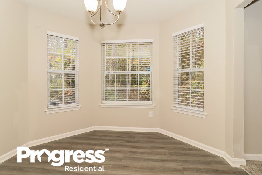 Building Photo - 3328 Metro Way SW