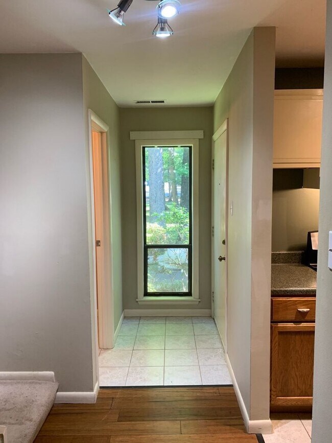 Building Photo - 11729 S Briar Patch Dr