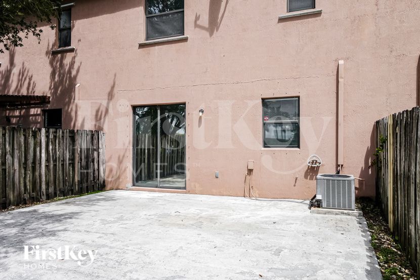 Building Photo - 457 SE 37th Pl