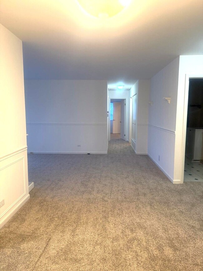 Building Photo - 327 Wildberry Ct