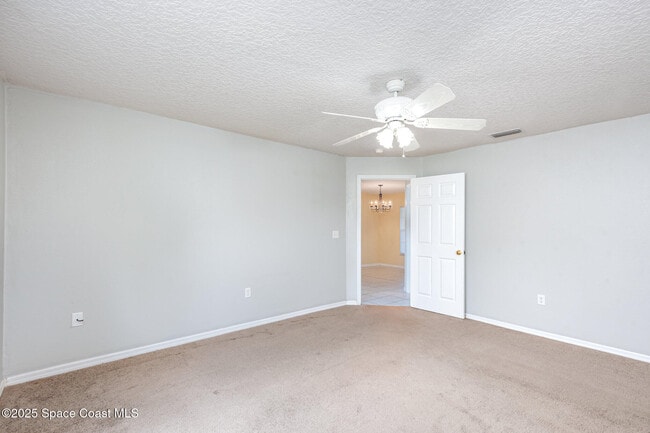 Building Photo - 4055 Navajo Ln