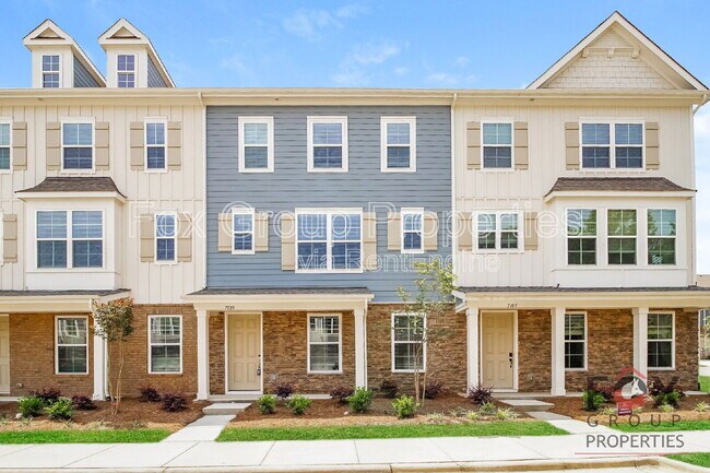 Building Photo - 7109 Brookview Ln