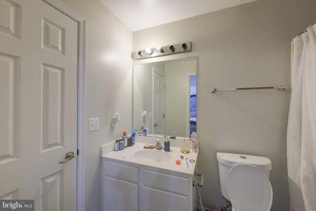 Building Photo - 601 Crossover Ct