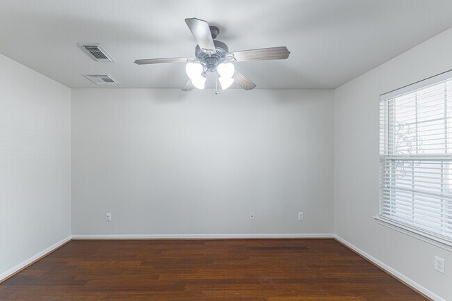 Building Photo - 5214 Sunlight Hill Ct