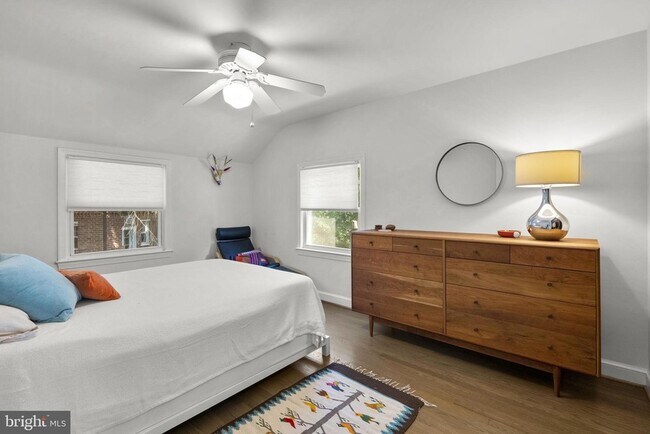 Building Photo - 9311 Woodland Dr