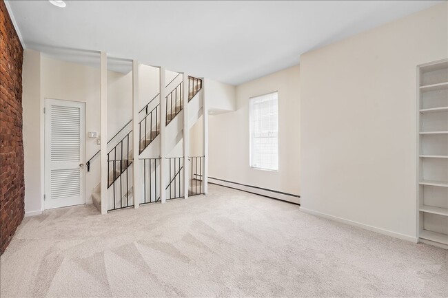 Building Photo - 1 Rosary Way