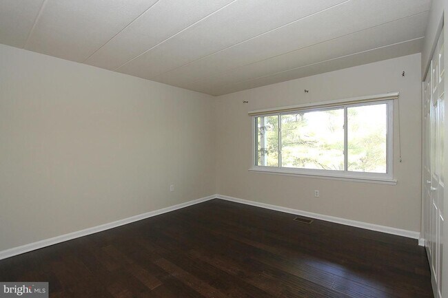Building Photo - 18112 Windsor Hill Dr