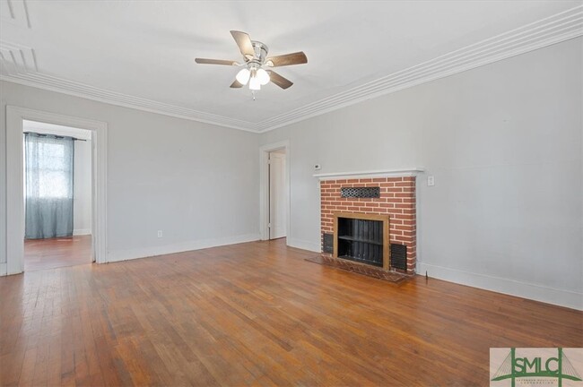 Building Photo - 254 Magnolia St
