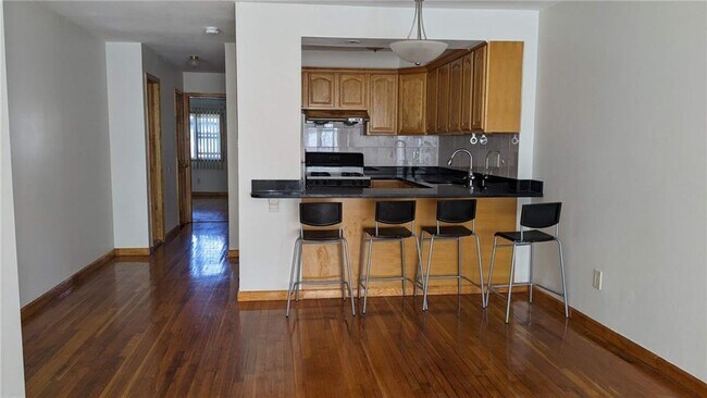 Building Photo - 185 Liberty Ave