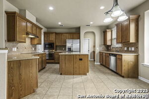 Building Photo - 5738 Pioneer Path