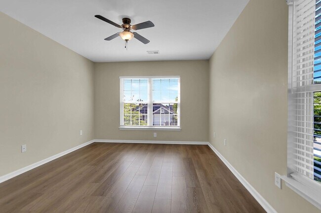 Building Photo - 3022 Crusades St