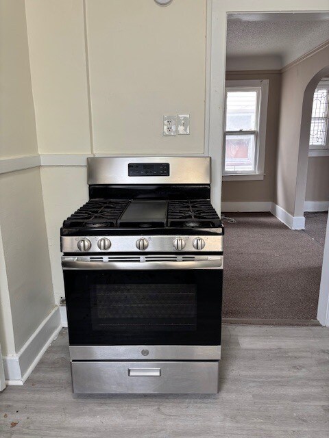 Building Photo - 2285 Cortland St