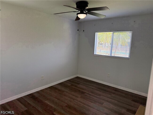 Building Photo - 5031 SW 16th Pl