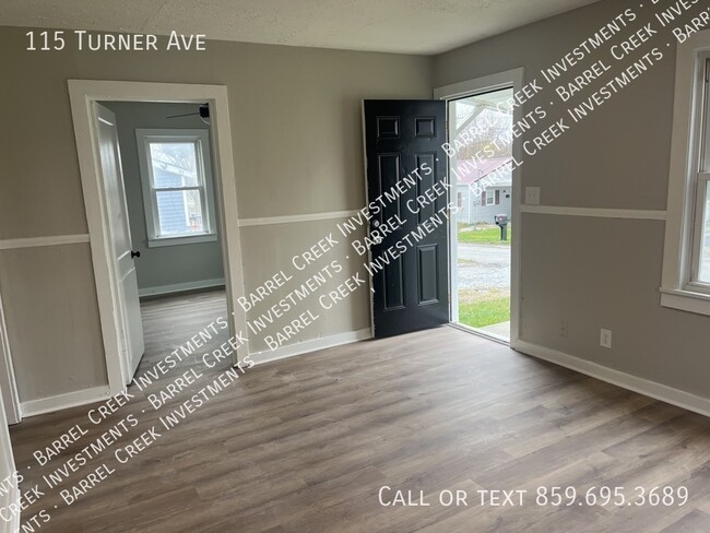 Building Photo - 115 Turner Ave