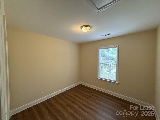 Building Photo - 6523 Rockwell Blvd