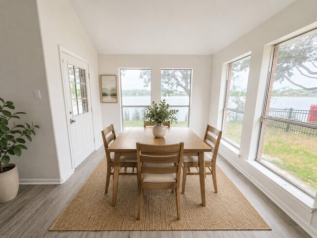 Building Photo - 4018 N Crystal Lake Cir