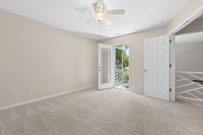 Building Photo - Gorgeous Home Ready for Move In