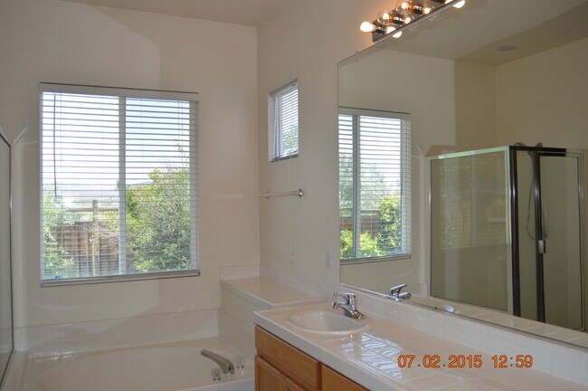 Building Photo - 7439 Earlsmoore Dr
