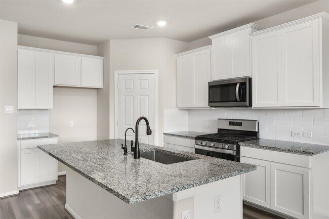 Building Photo - 13401 Emerald Mallard Dr