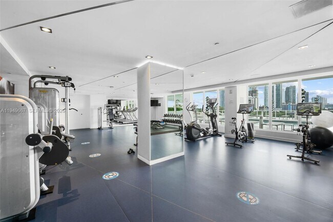 Building Photo - 4250 Biscayne Blvd