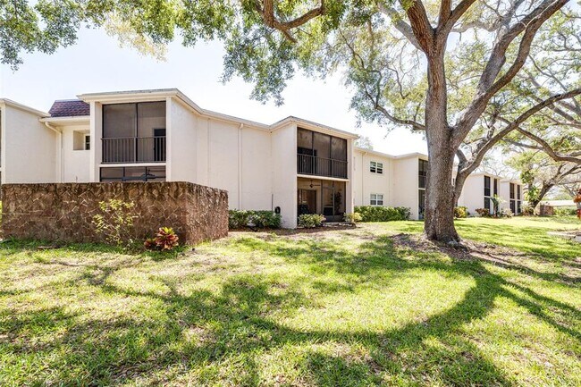 Building Photo - 820 Patricia Ave