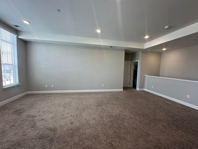 Building Photo - 1780 Dark Horse Rd