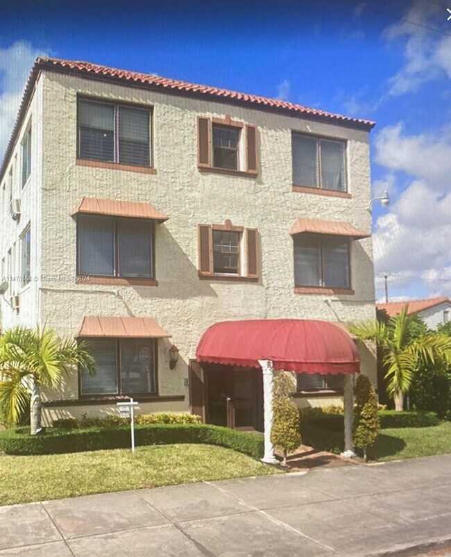 Building Photo - 444 Ponce de Leon Blvd