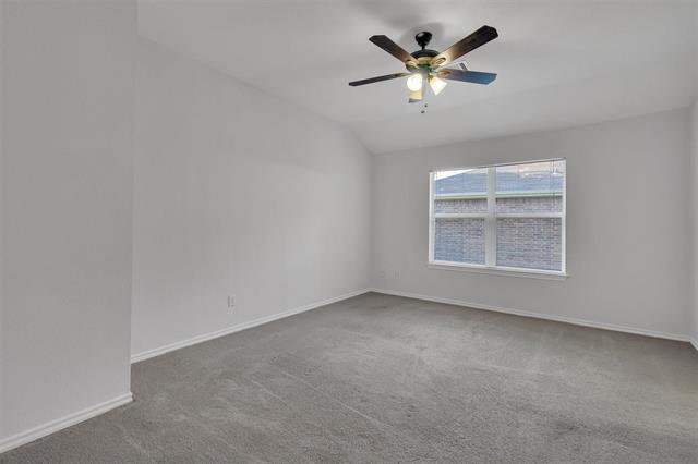 Building Photo - 712 Riverhead Dr